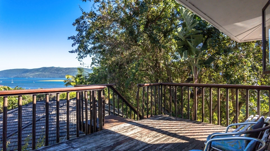 7 Bedroom Property for Sale in Paradise Western Cape